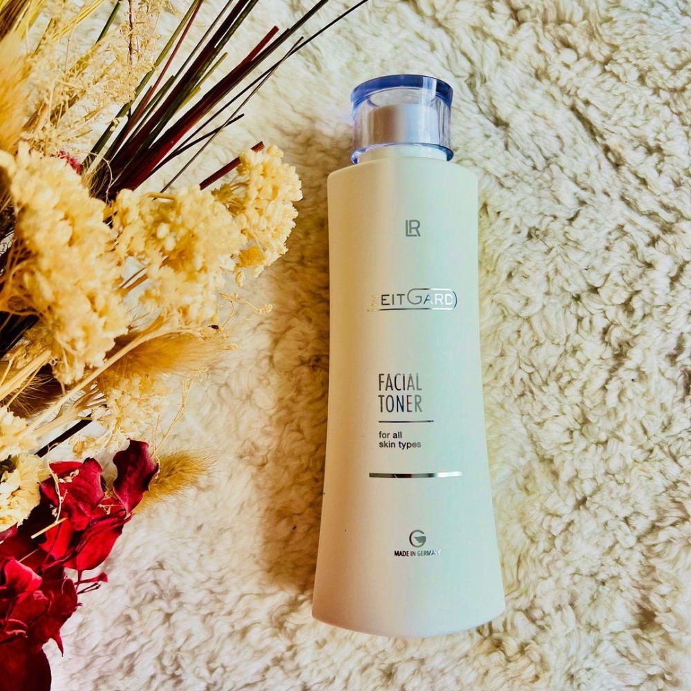 تونر صورت حرفه ای زیتگارد برند LR