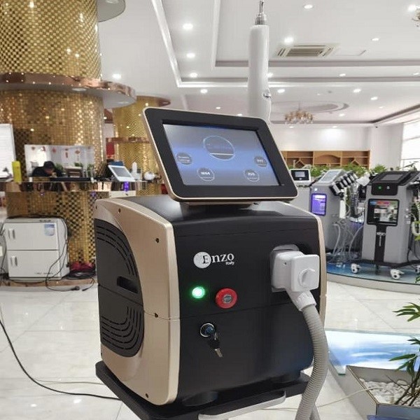 دستگاه حذف تاتو لیزر پیکوثانیه انزوایتالیا